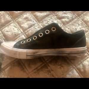 Camo distressed sneaker